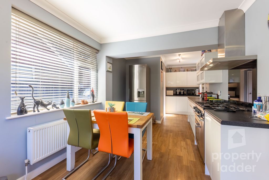 Property photo 3 of 23 Pl-19