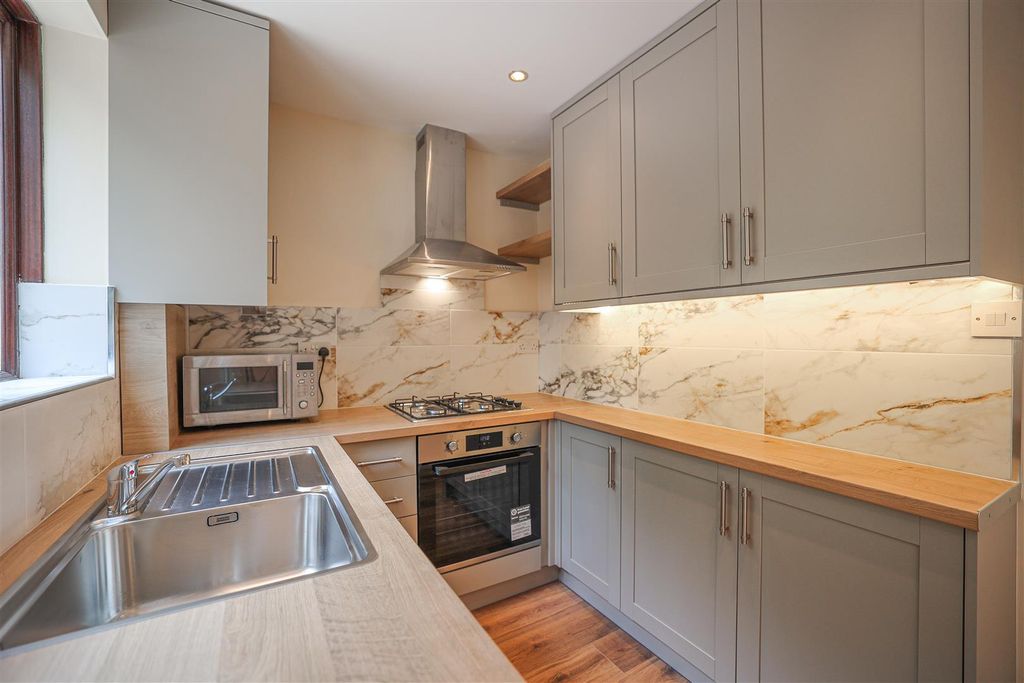 Property photo 3 of 14 980A4930.Jpg