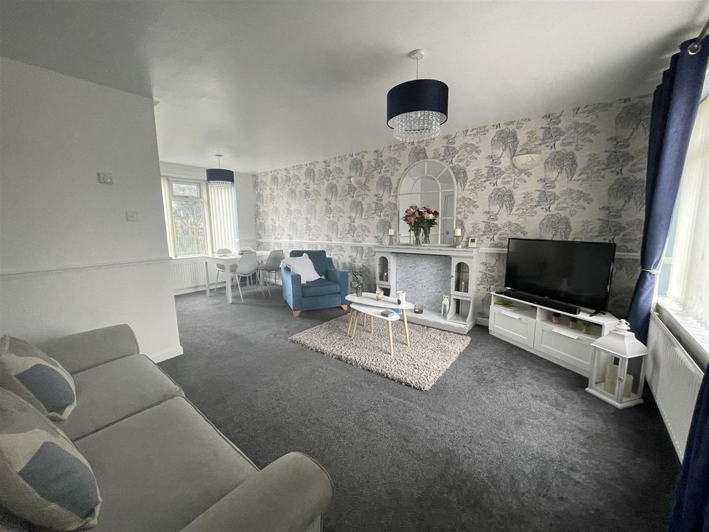 Property photo 2 of 12 Img_6025.Jpg