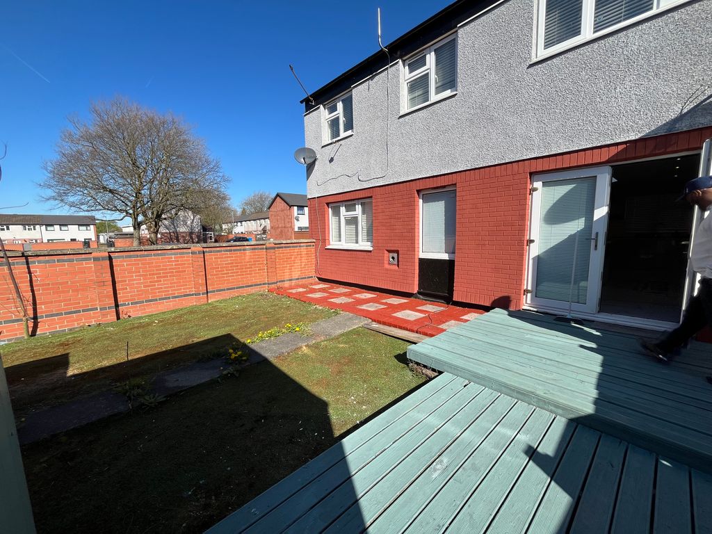 Property photo 3 of 14