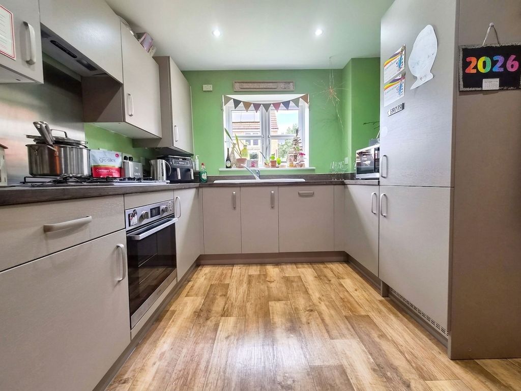 Property photo 3 of 18