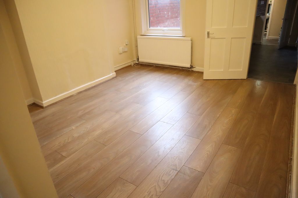 Property photo 3 of 31