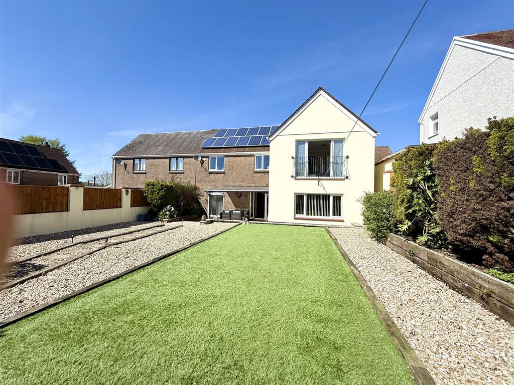 Property photo 3 of 35 Rear Garden
