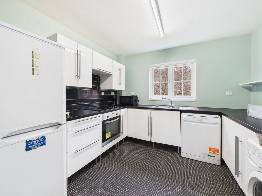 Property photo 1 of 5 Kitchen