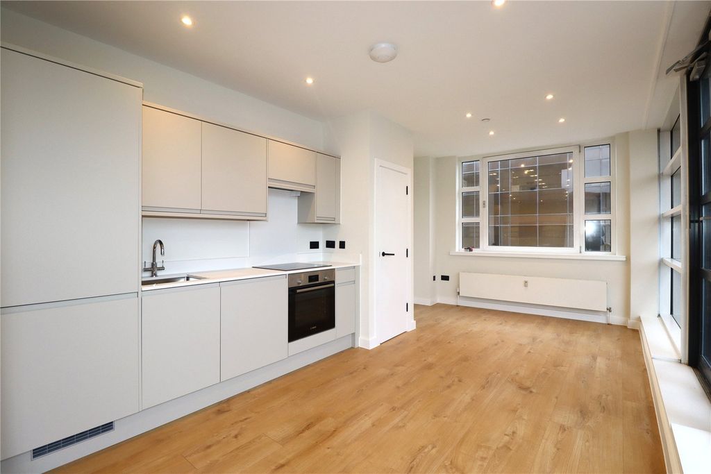 Property photo 2 of 13 Picture No. 09