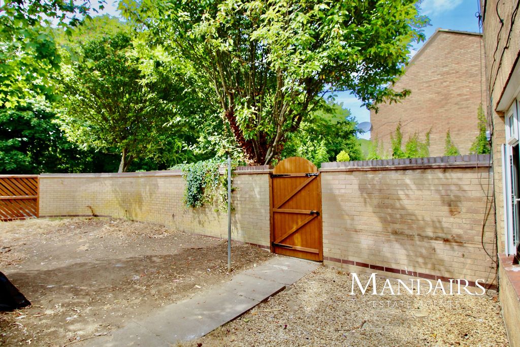 Property photo 3 of 11