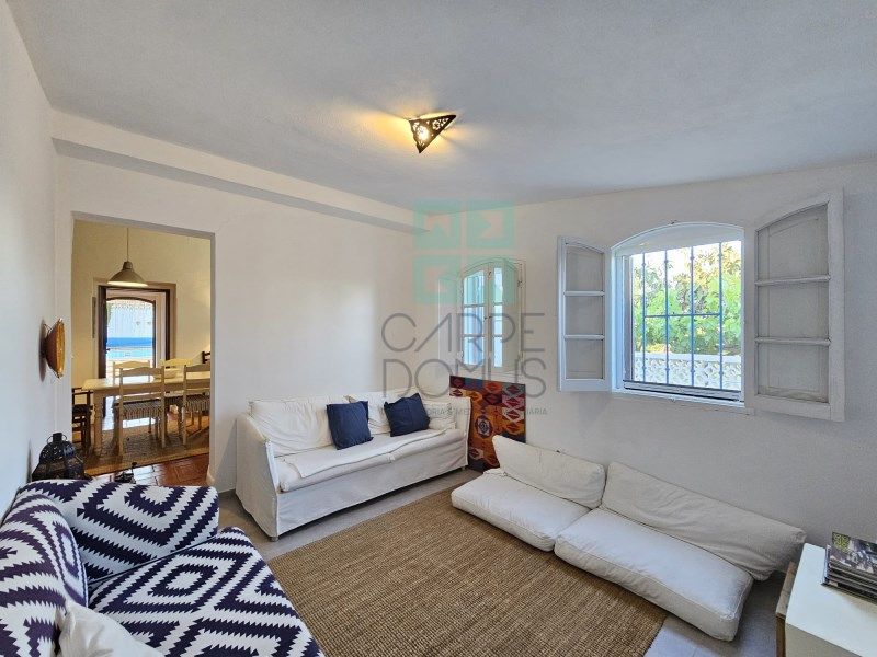 Property photo 3 of 42
