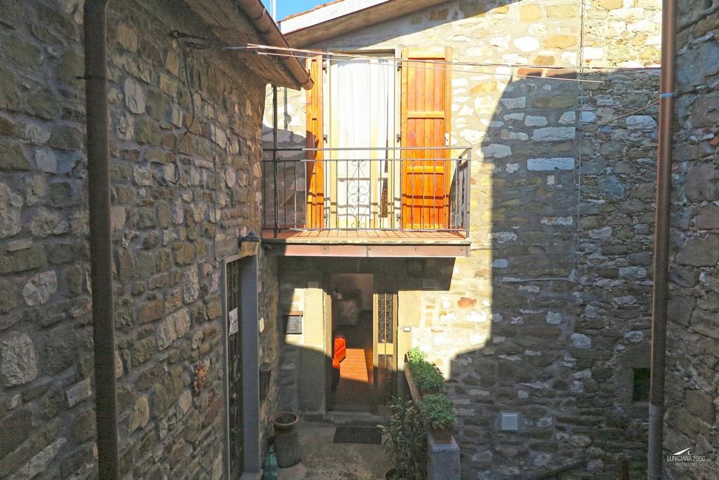 Property photo 3 of 32