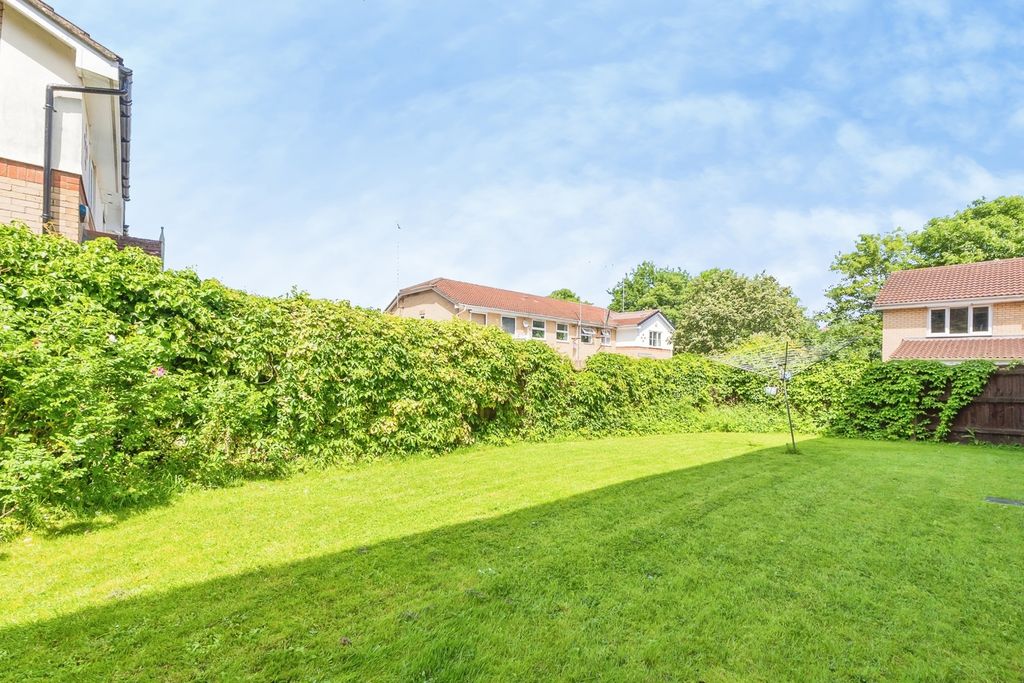 Property photo 3 of 19 Pbox-Img.Jpg