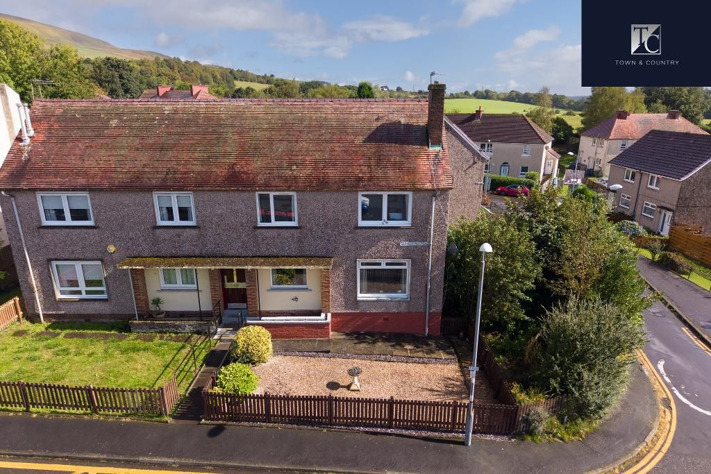 Property photo 2 of 27