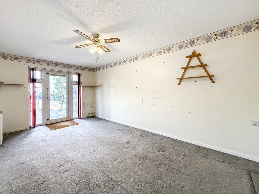 Property photo 3 of 9