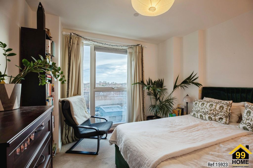 Property photo 3 of 20 Photo 2