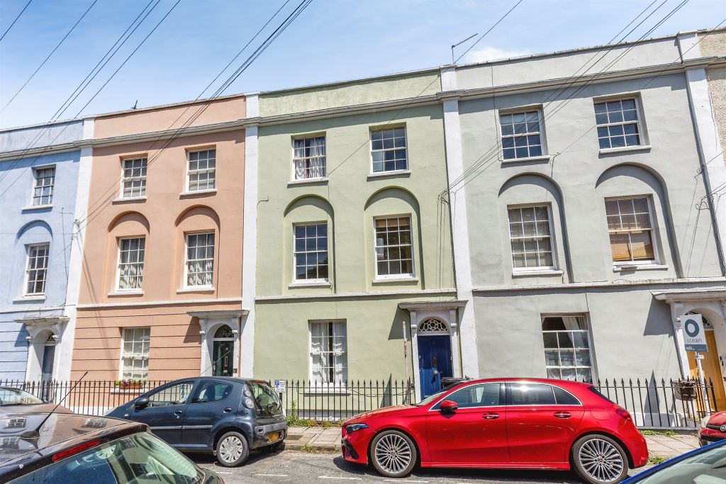 Property photo 3 of 16