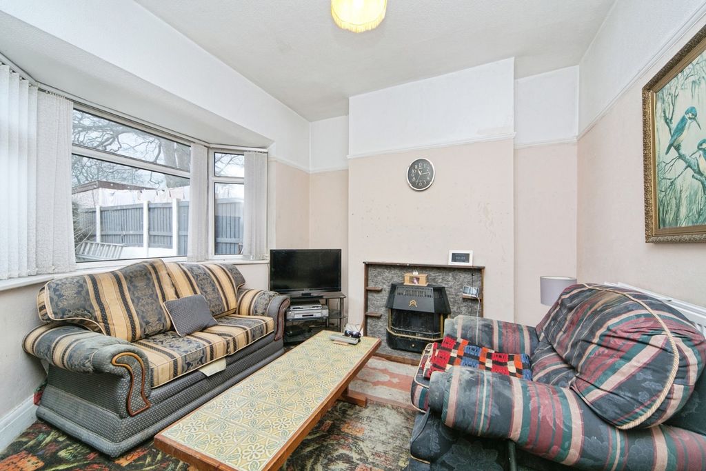 Property photo 2 of 17 Pbox-Img.Jpg