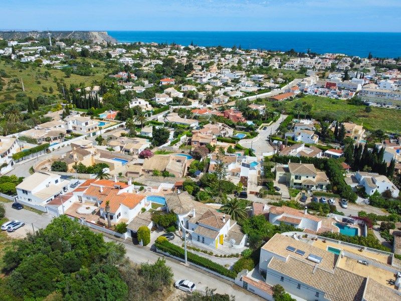 Property photo 2 of 44