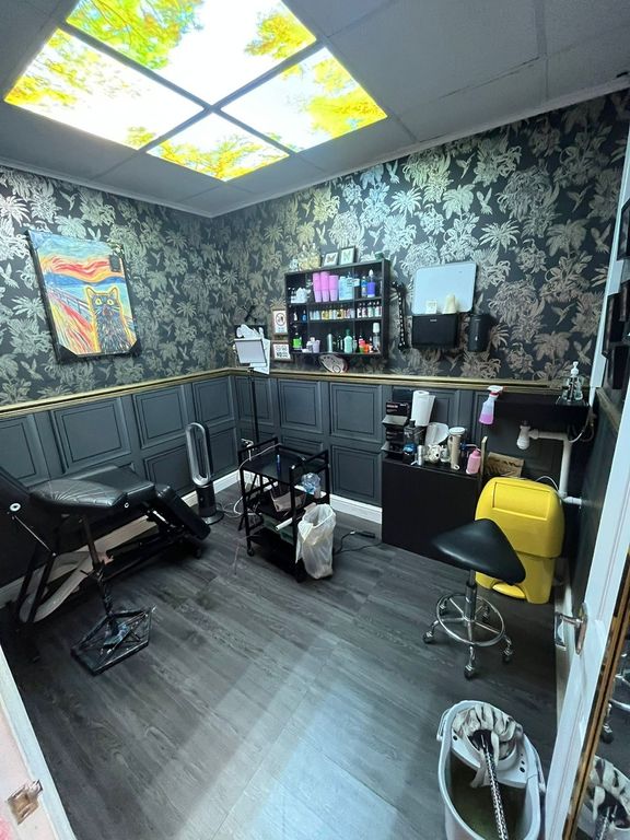 Property photo 3 of 6