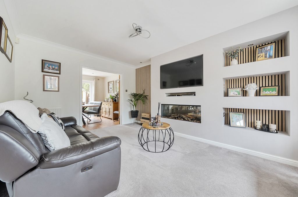 Property photo 2 of 12 1334420-25-68A454...