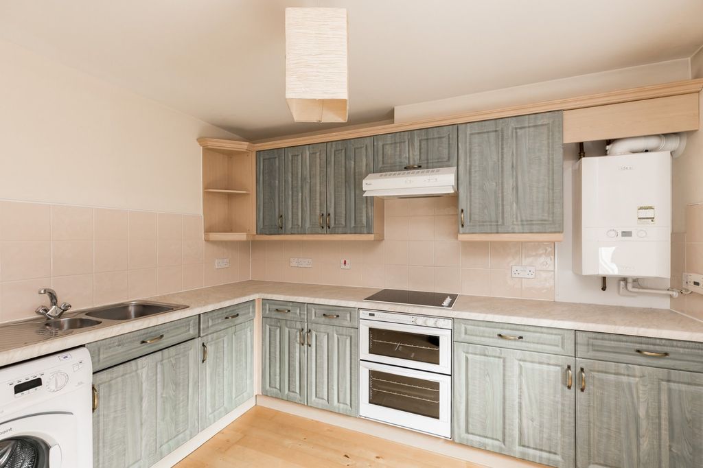 Property photo 2 of 12 Photo 2