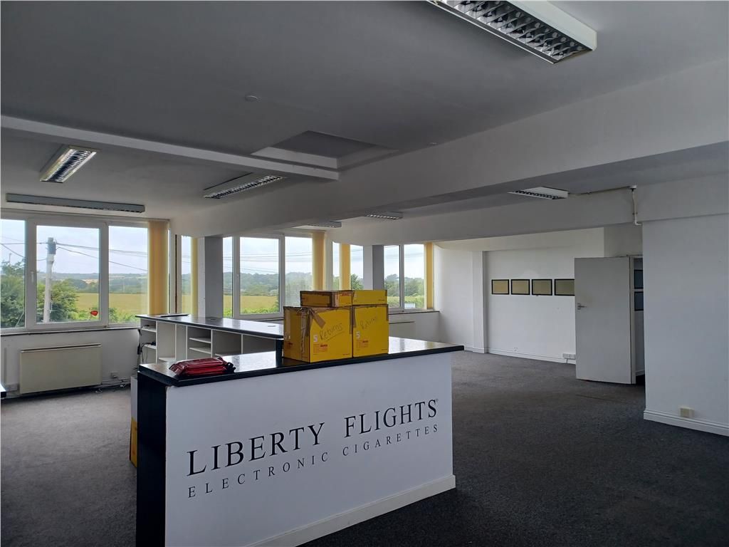 Property photo 3 of 9 Photo 1