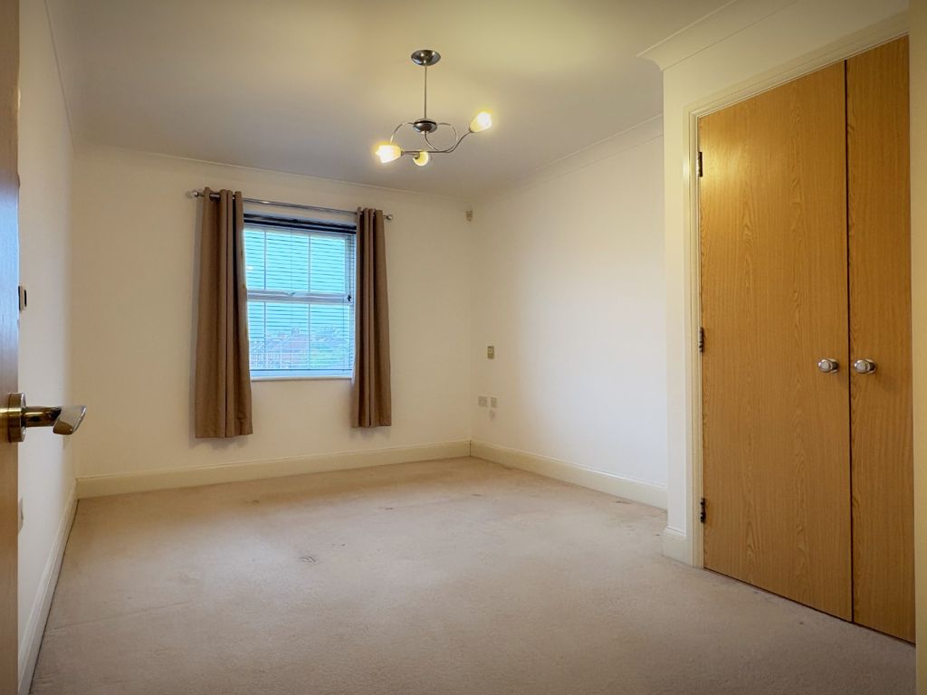 Property photo 3 of 11 4387744