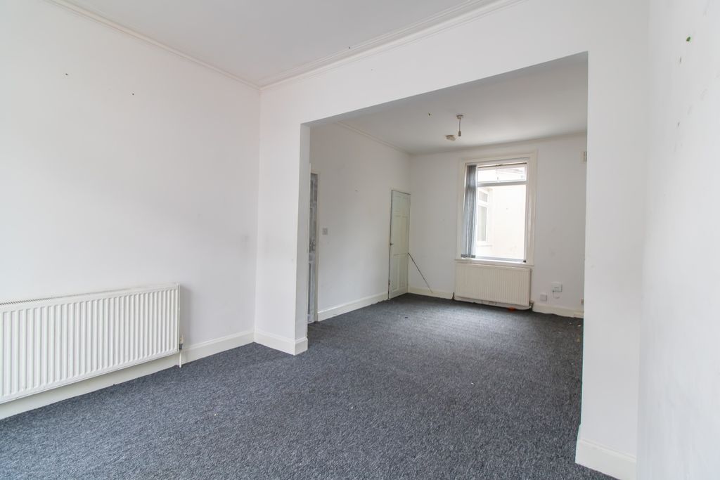 Property photo 3 of 14 Image 2