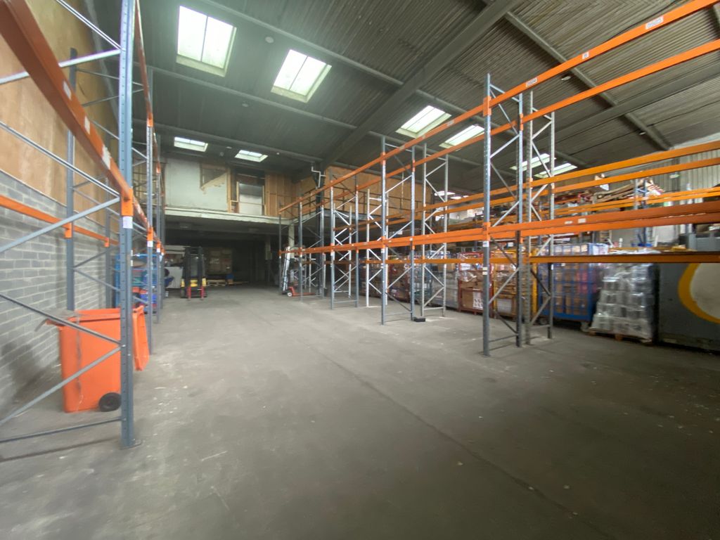 Property photo 3 of 17