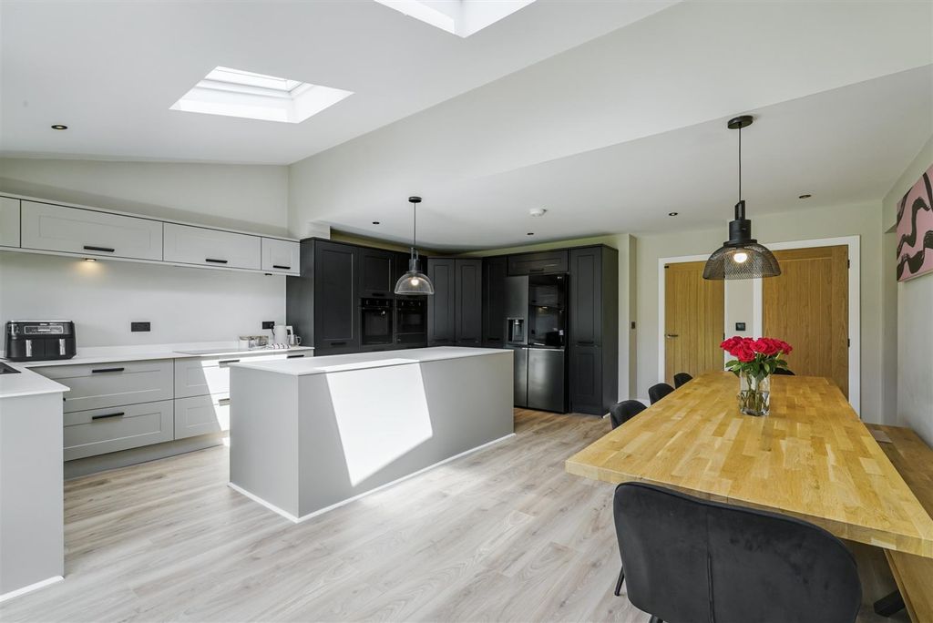 Property photo 3 of 36 Dining/Living Kitchen