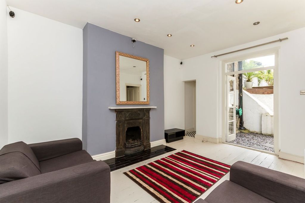 Property photo 3 of 7