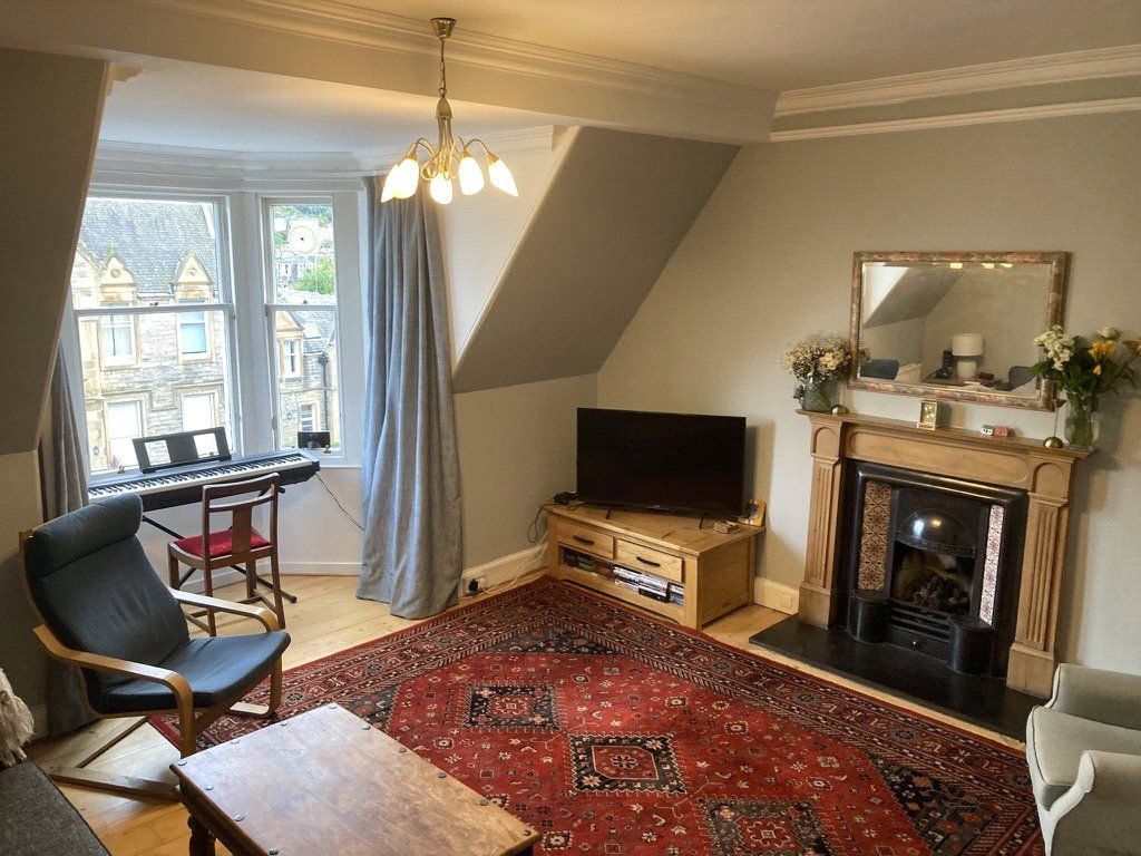 Property photo 2 of 25 Lounge