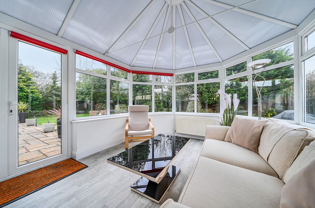 Property photo 3 of 23