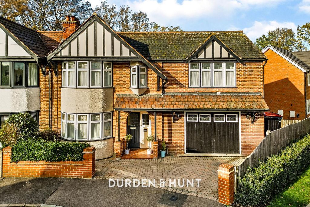 Property photo 1 of 33 Laburnum-8.1.Jpg