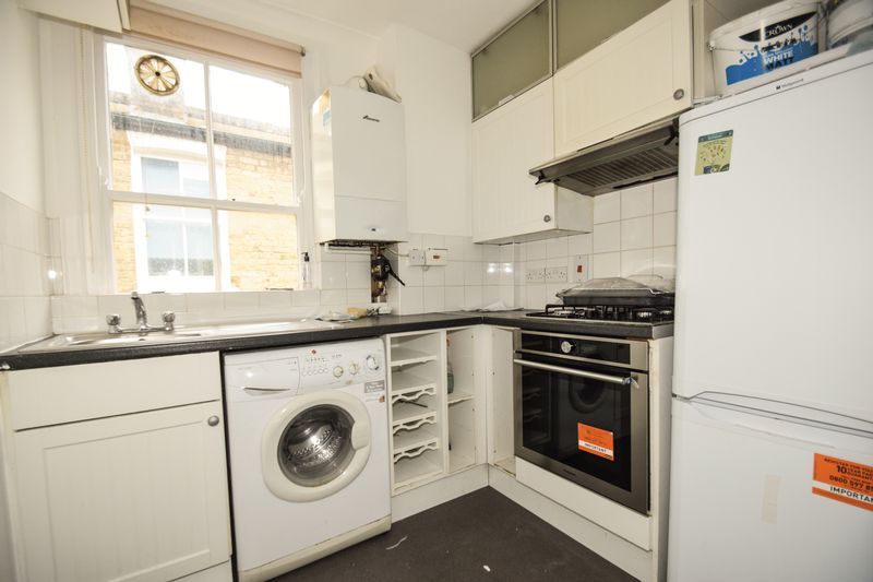 Property photo 2 of 8 Photo 3