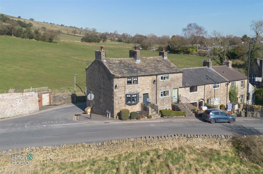 Property photo 1 of 19 Gisburn Road