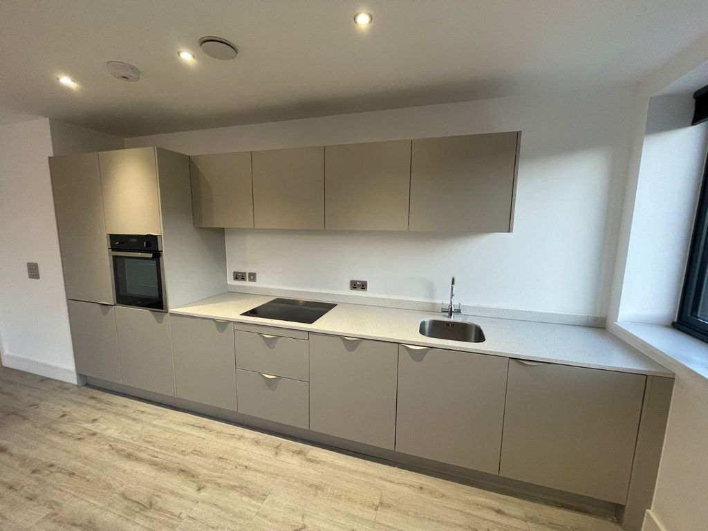 Property photo 2 of 9 Picture No. 27