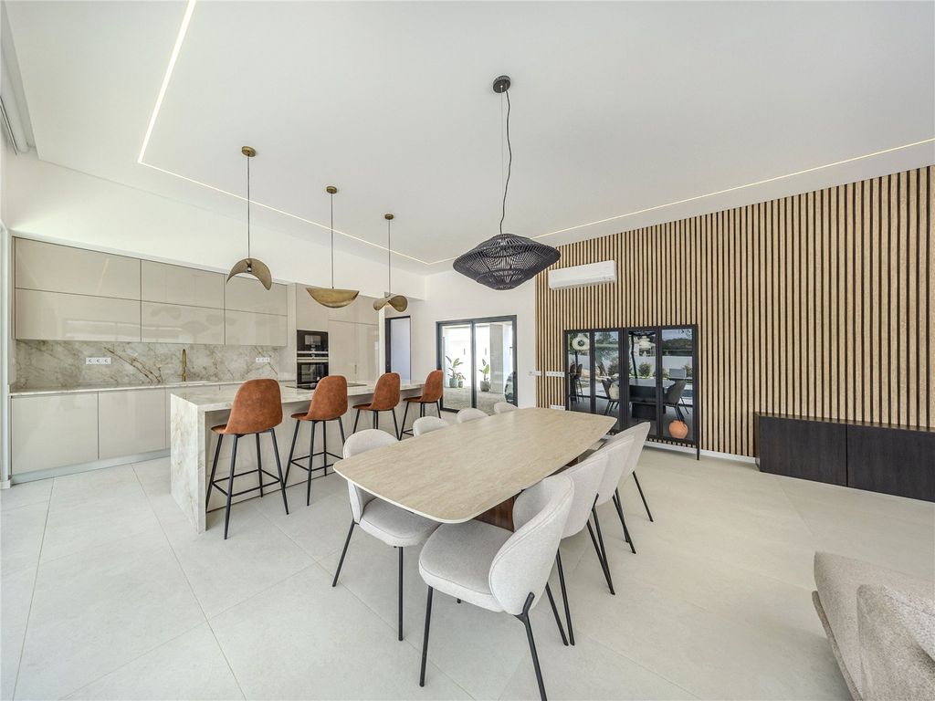 Property photo 3 of 15 Picture No. 27