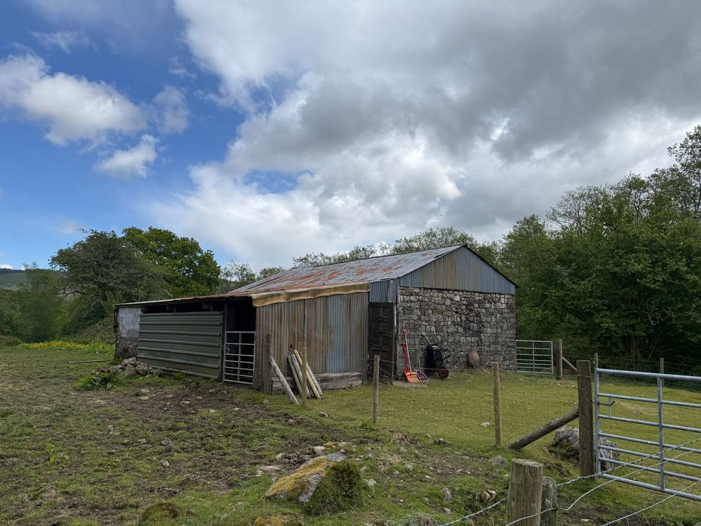 Property photo 2 of 18