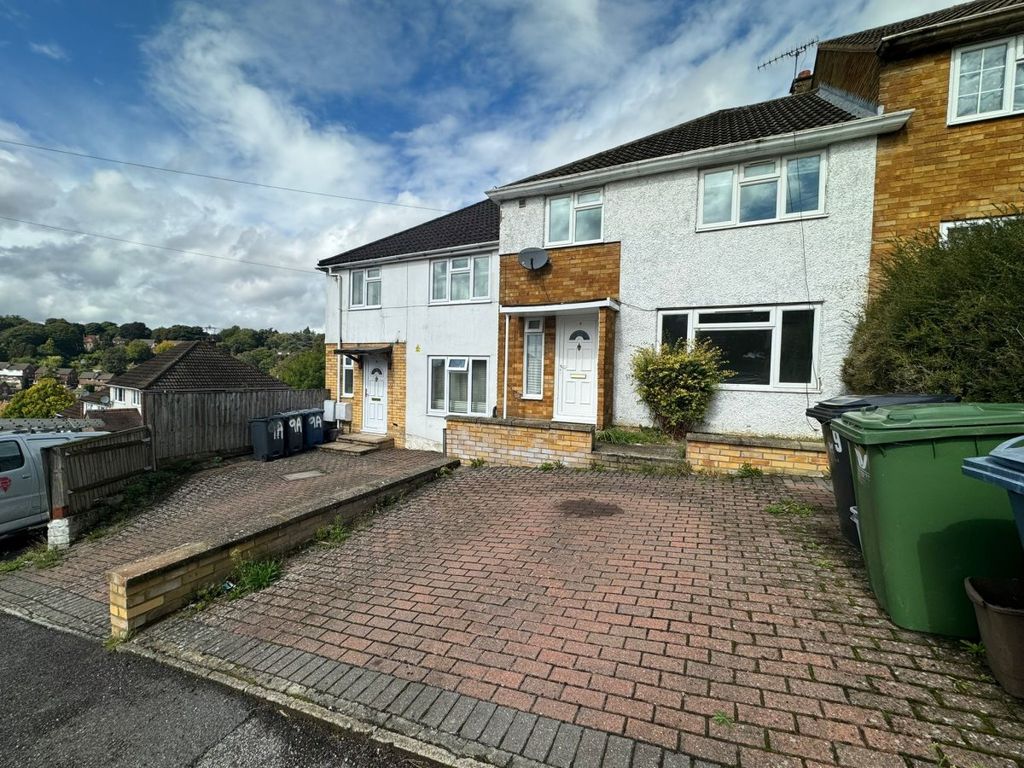 Property photo 1 of 9