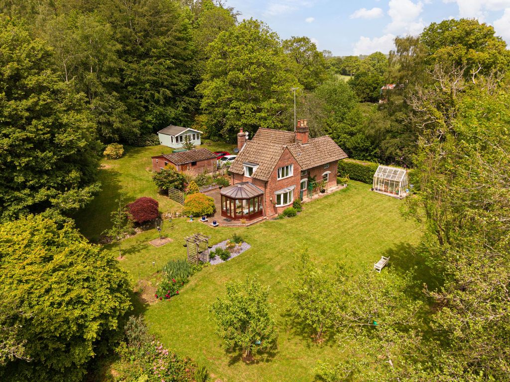 Property photo 1 of 44