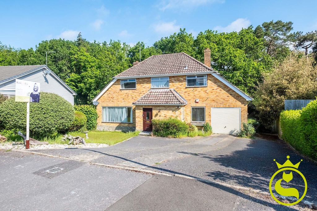 Property photo 1 of 16