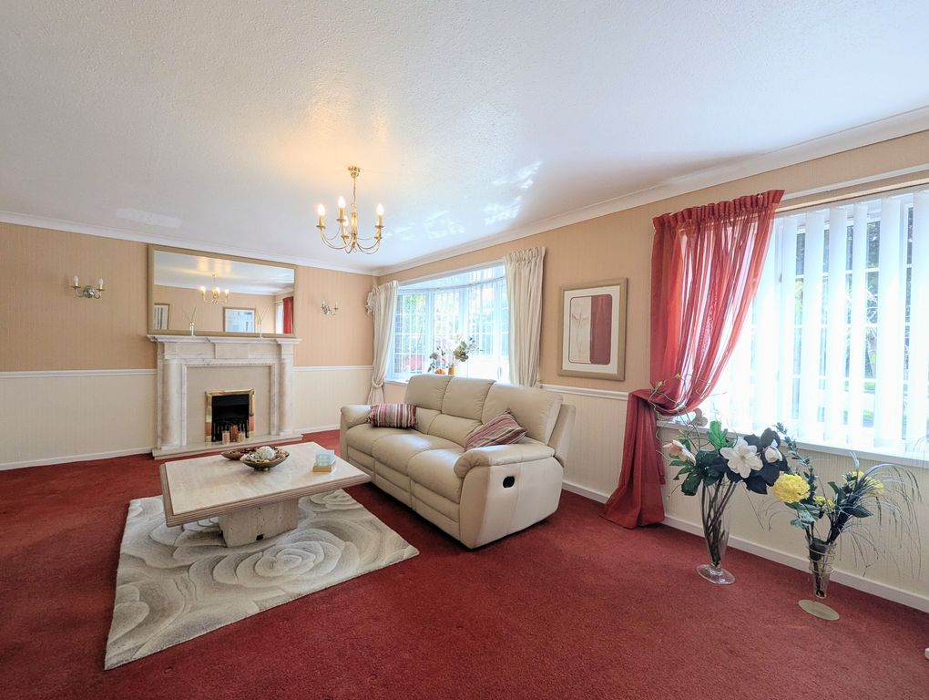 Property photo 2 of 27