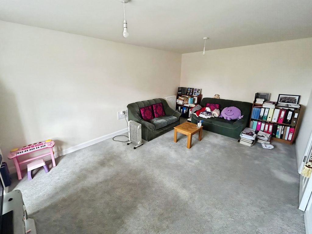 Property photo 3 of 15 9De5B937-Whatsapp 20Image 202026-09-08 20At 2016.0