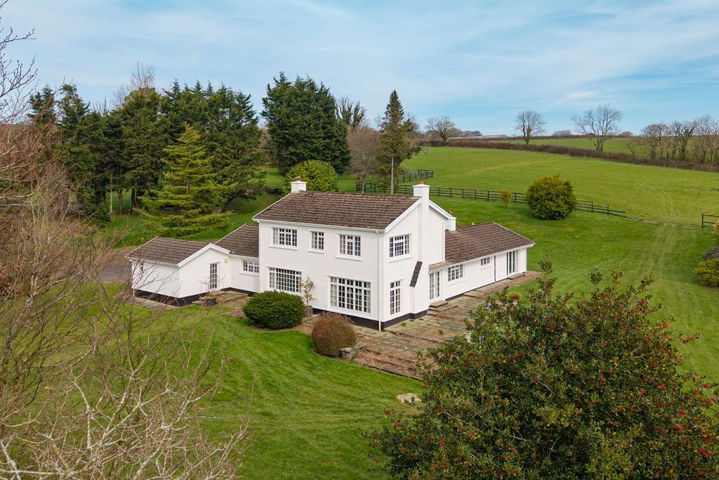 6 bed detached house for saleNew Moat, Clarbeston Road SA63
