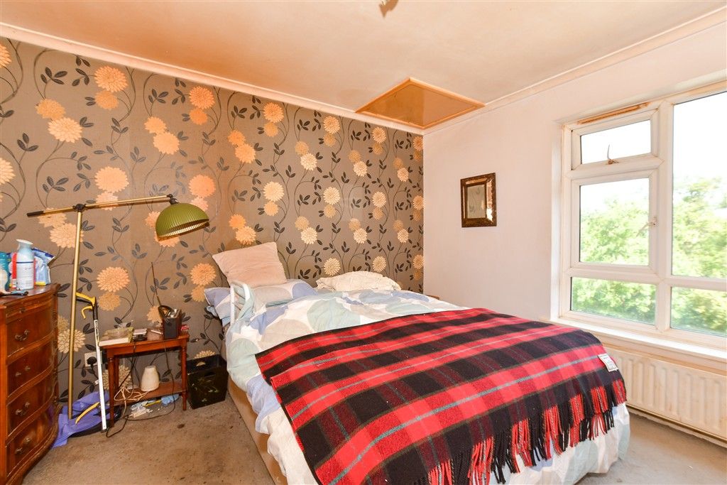 Property photo 1 of 7 Bedroom 1