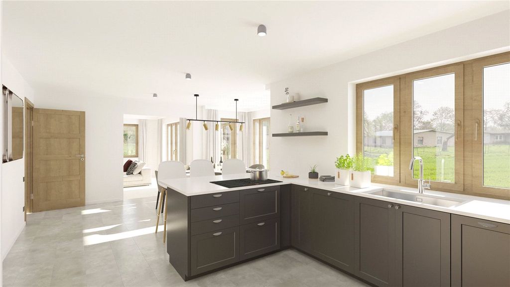 Property photo 2 of 28 Picture No. 31