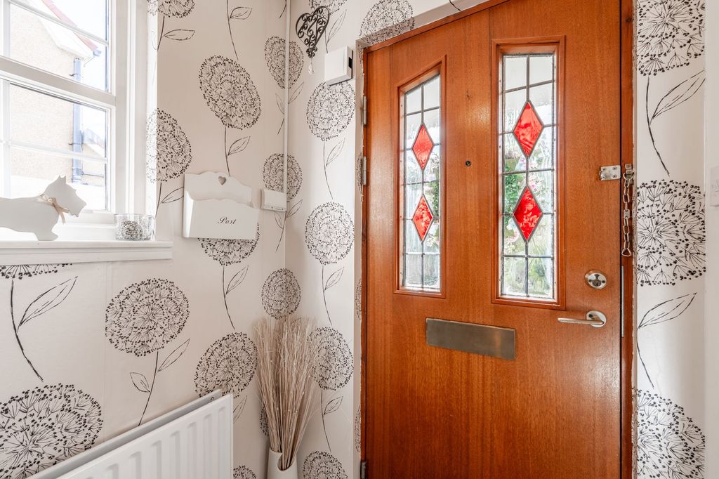 Property photo 3 of 22