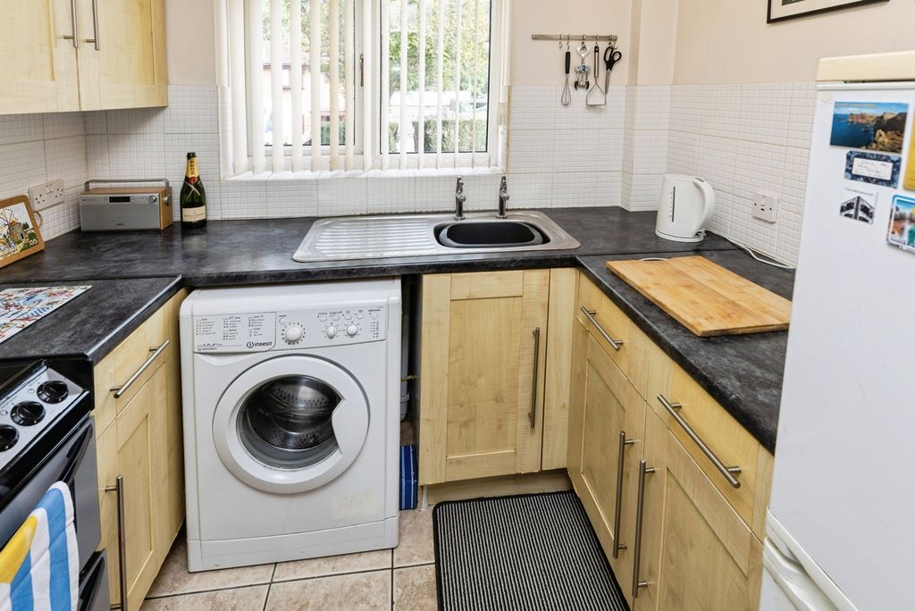 Property photo 3 of 13 Pbox-Img.Jpg