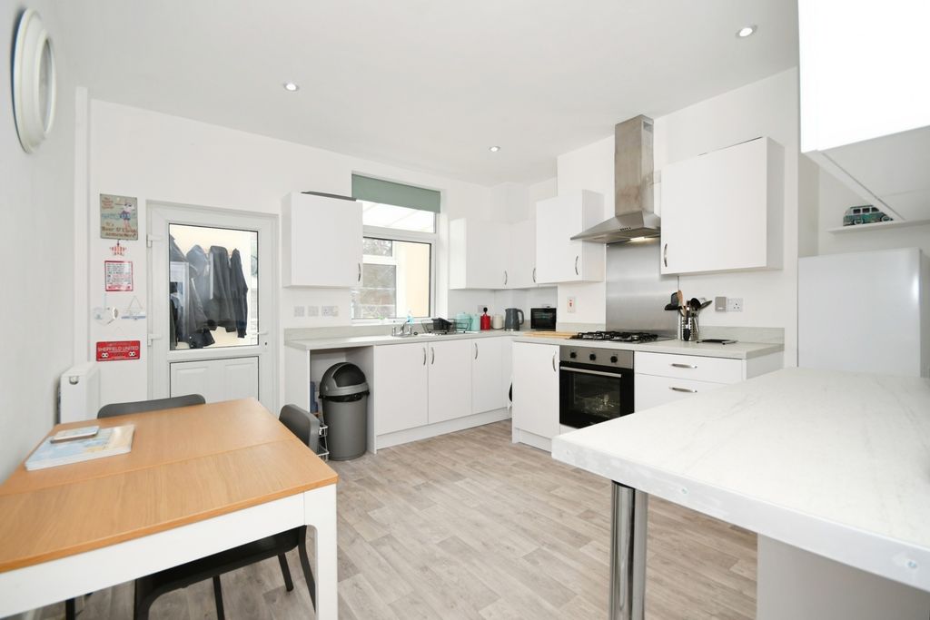 Property photo 1 of 15 Photo