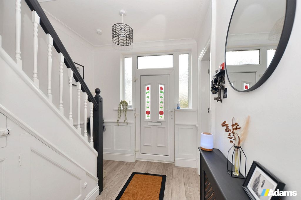 Property photo 3 of 24