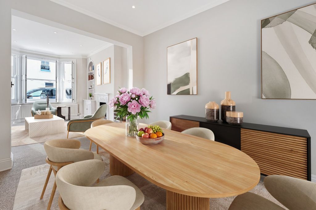 Property photo 1 of 12 Reception Room