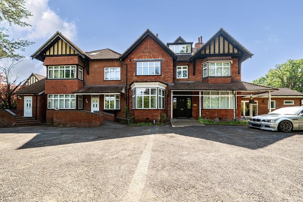 Property photo 1 of 33 External View